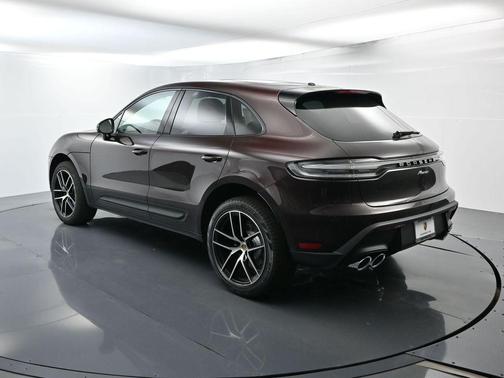 Copper 2025 Porsche Macan