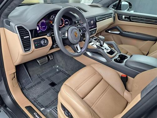 2022 Porsche Cayenne Turbo Coupe AWD