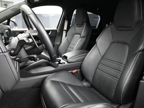 2024 Porsche Cayenne Turbo GT
