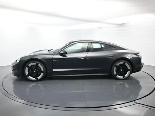 2025 Porsche Taycan Base