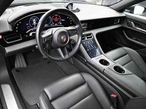 2025 Porsche Taycan Base