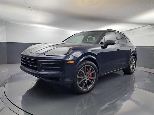 2024 Porsche Cayenne S