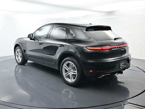 2020 Porsche Macan Base