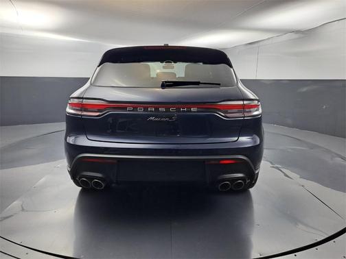 2022 Porsche Macan S