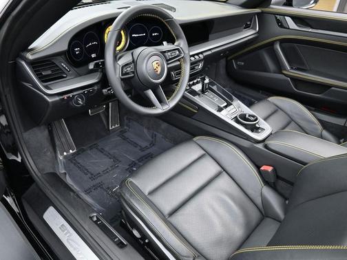 2021 Porsche 911 Carrera S