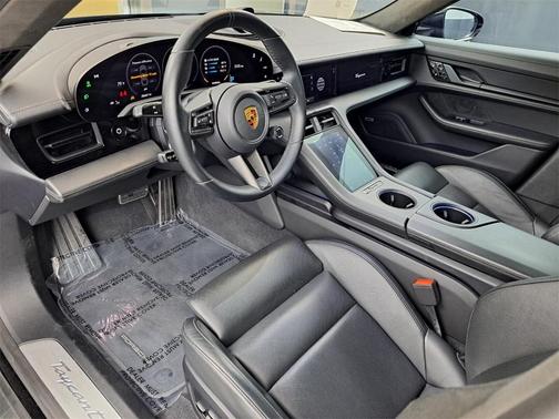 2020 Porsche Taycan Turbo