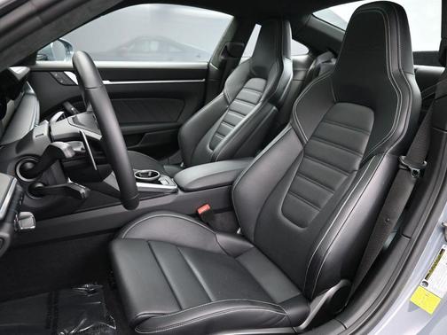 2024 Porsche 911 Turbo S