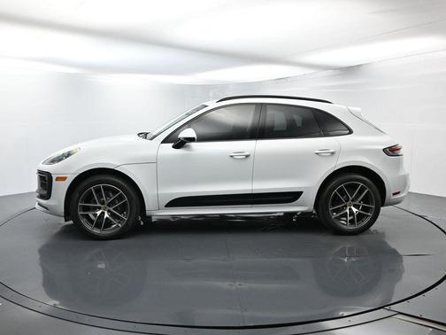 2023 Porsche Macan T