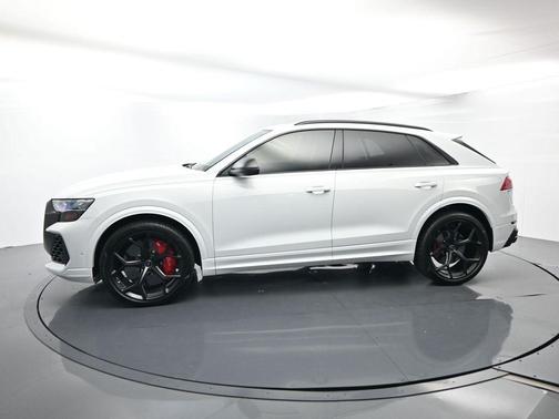 2025 Audi RS Q8 4.0T quattro