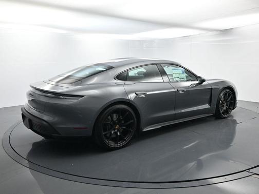 2026 Porsche Taycan 4