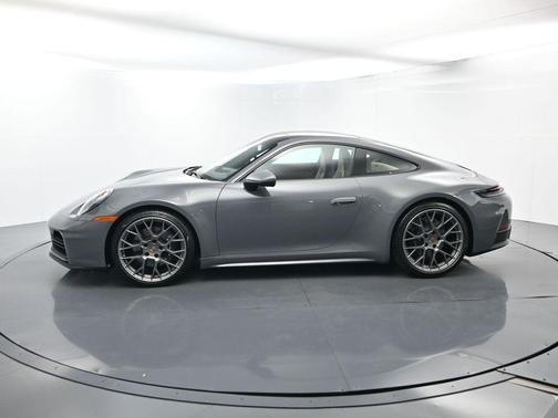 2025 Porsche 911 Carrera