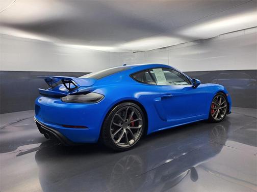 2023 Porsche 718 Cayman GT4
