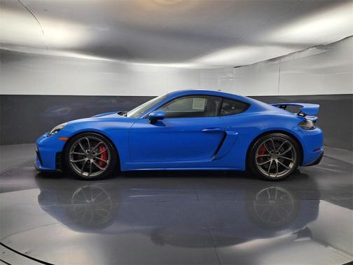 2023 Porsche 718 Cayman GT4