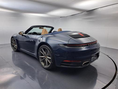 2020 Porsche 911 Carrera