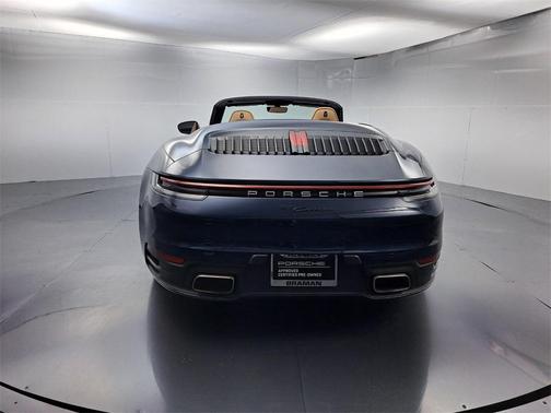 2020 Porsche 911 Carrera
