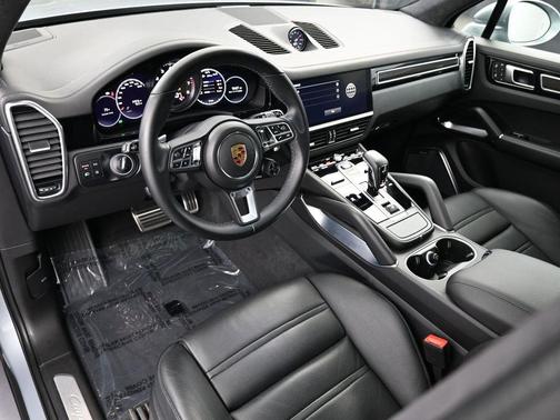 2022 Porsche Cayenne Turbo