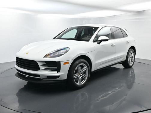 2020 Porsche Macan Base