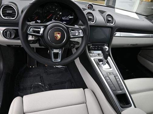 2023 Porsche 718 Cayman GTS 4.0