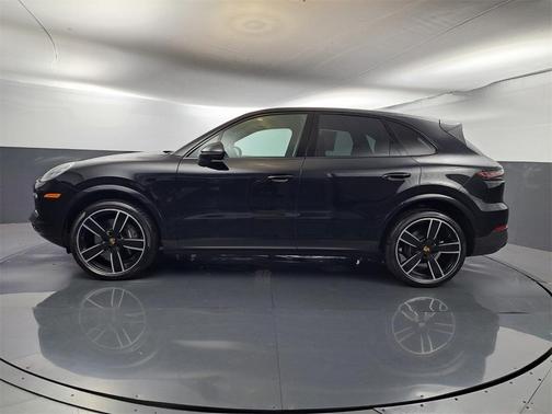 2023 Porsche Cayenne Platinum Edition