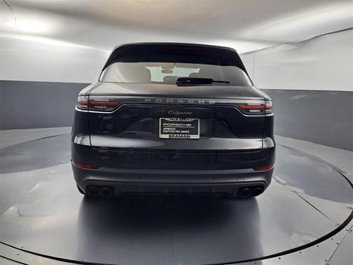 2023 Porsche Cayenne Platinum Edition