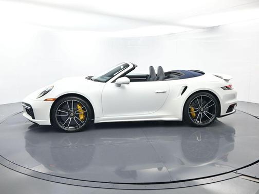 2022 Porsche 911 Turbo S