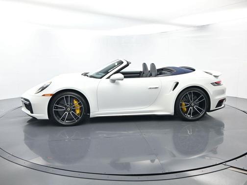 2022 Porsche 911 Turbo S