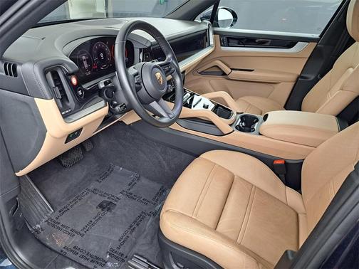 2024 Porsche Cayenne Base