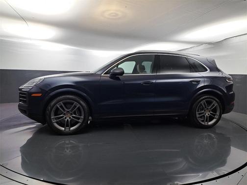 2024 Porsche Cayenne Base