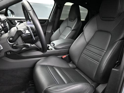 2022 Porsche Cayenne Turbo GT
