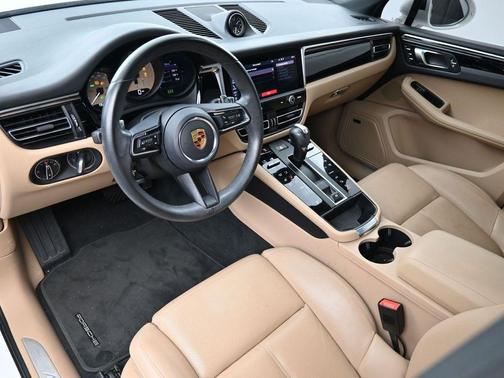 2023 Porsche Macan S