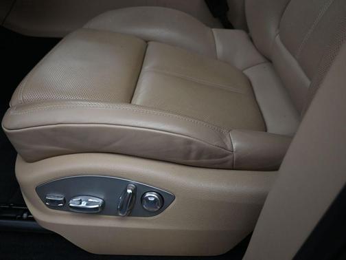 2023 Porsche Macan S