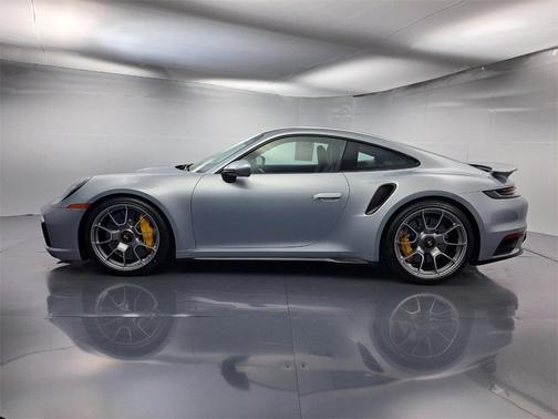 2022 Porsche 911 Turbo S