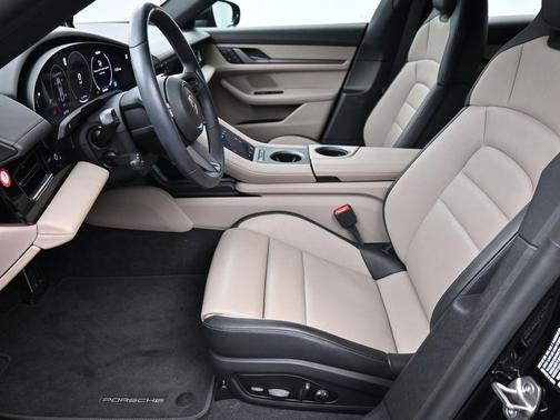 2025 Porsche Taycan 4S