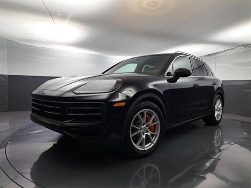 2024 Porsche Cayenne S