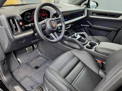 2024 Porsche Cayenne S