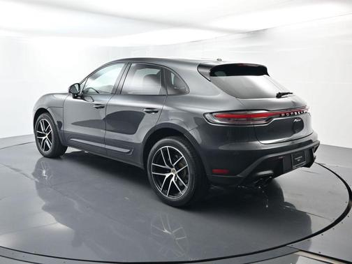 2023 Porsche Macan 