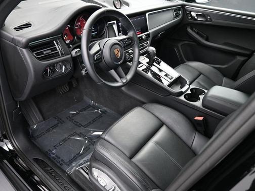 2024 Porsche Macan GTS