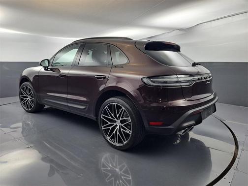 2024 Porsche Macan T