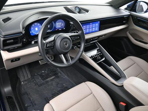 Gentian Blue Metallic 2024 Porsche Macan Turbo