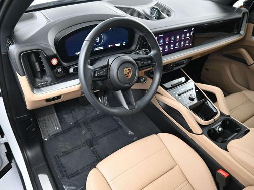 Carrara White Metallic 2024 Porsche Cayenne AWD