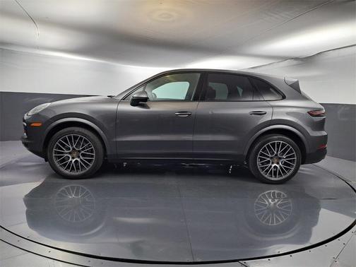 2021 Porsche Cayenne Base