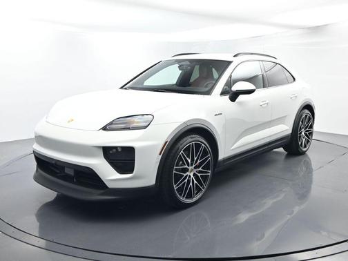 2026 Porsche Macan 4S