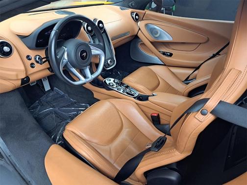 2022 McLaren GT Base