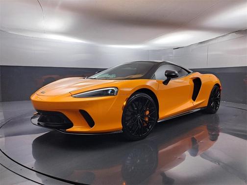2022 McLaren GT Base