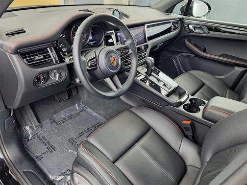 2024 Porsche Macan
