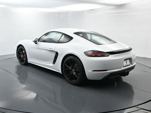 2018 Porsche 718 Cayman Base