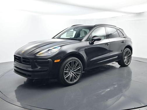Jet Black Metallic 2026 Porsche Macan Base