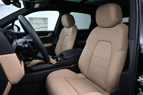 Black Metallic 2026 Porsche Cayenne Base