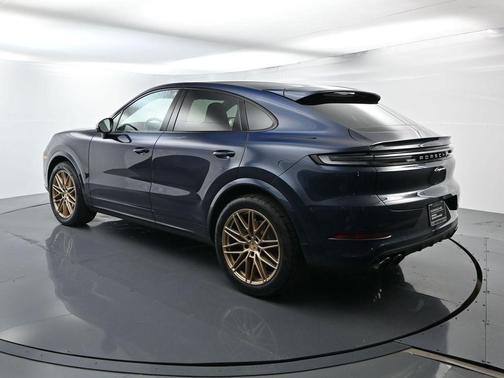2024 Porsche Cayenne AWD