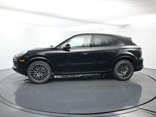 2022 Porsche Cayenne 